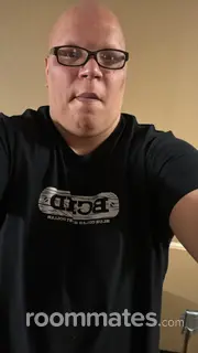 Roommate looking Warsaw, IN, $700