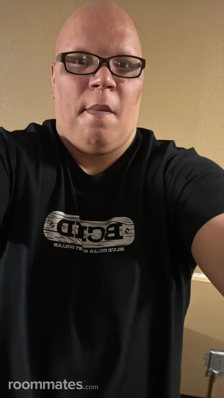 Profile photo 1 of 1