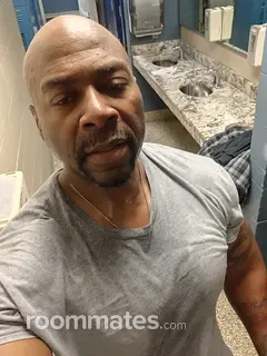 Roommate looking Kansas City, MO, $2000