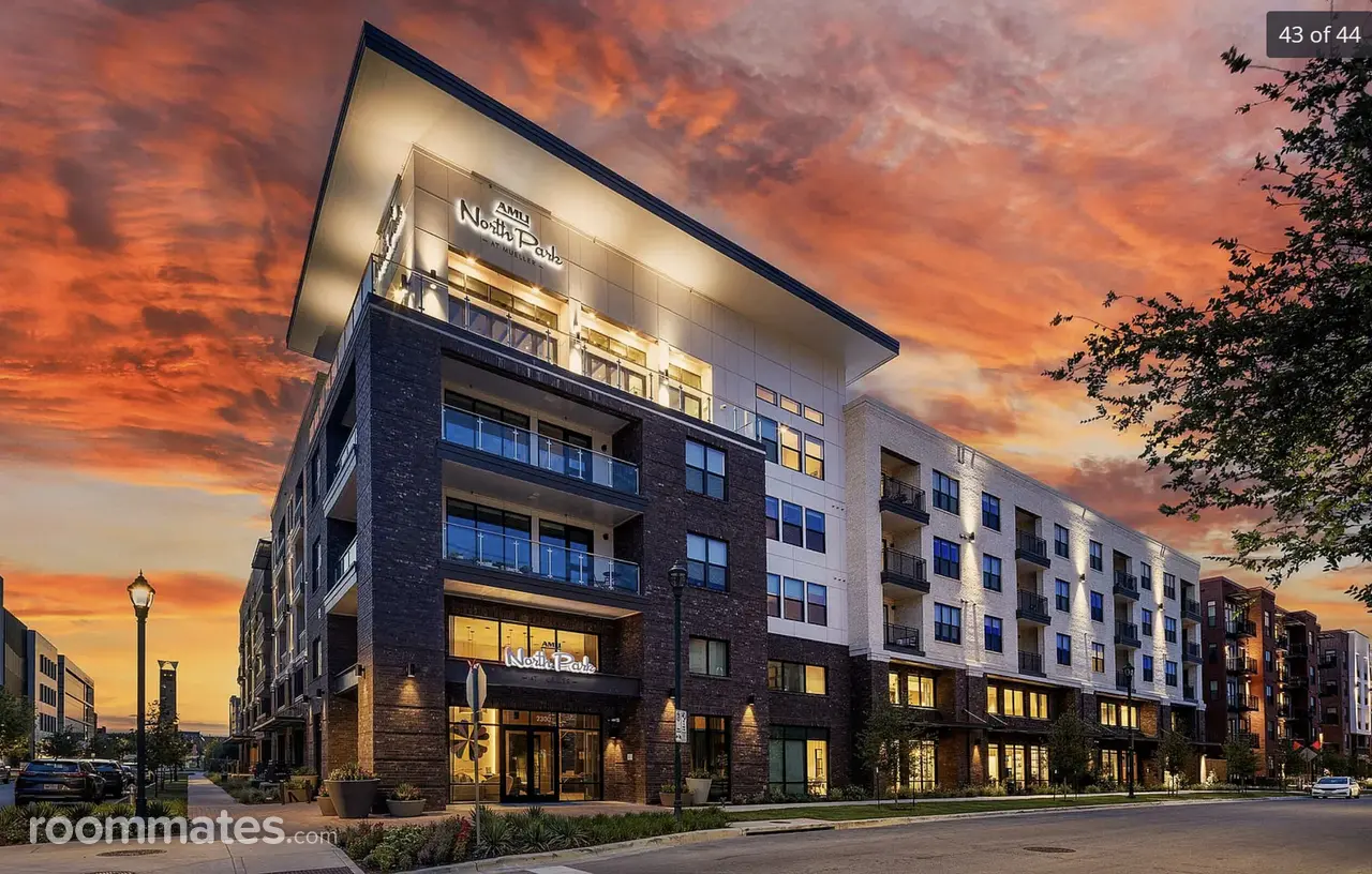 Profile photo 1 of 18