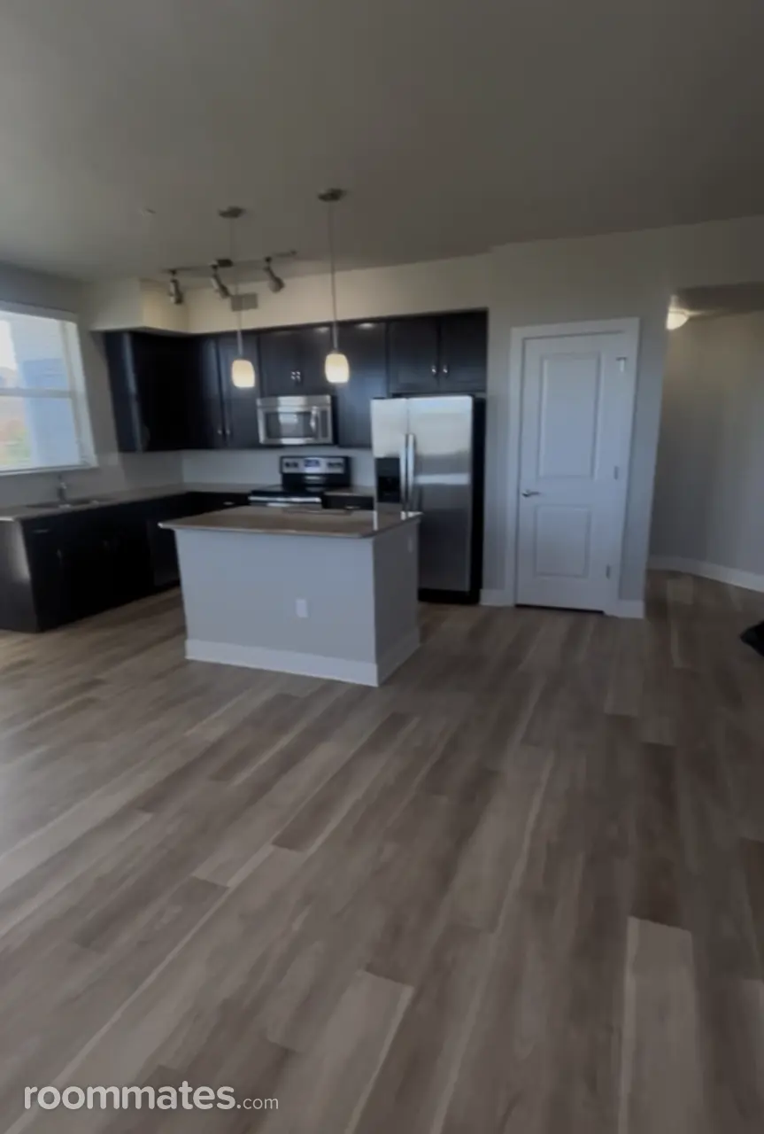 Profile photo 3 of 9