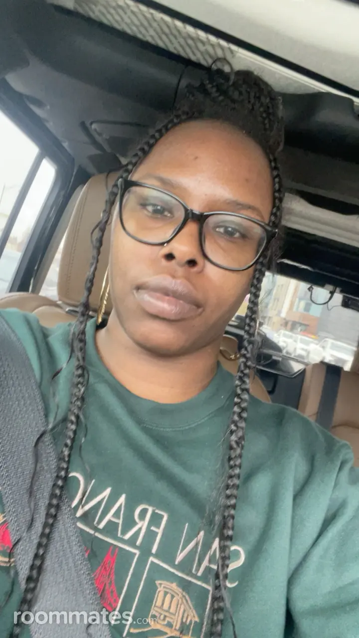 Profile photo 3 of 4