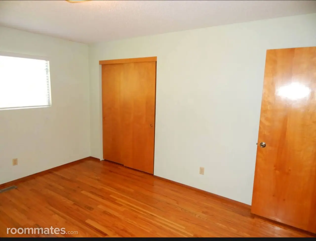 Profile photo 2 of 20