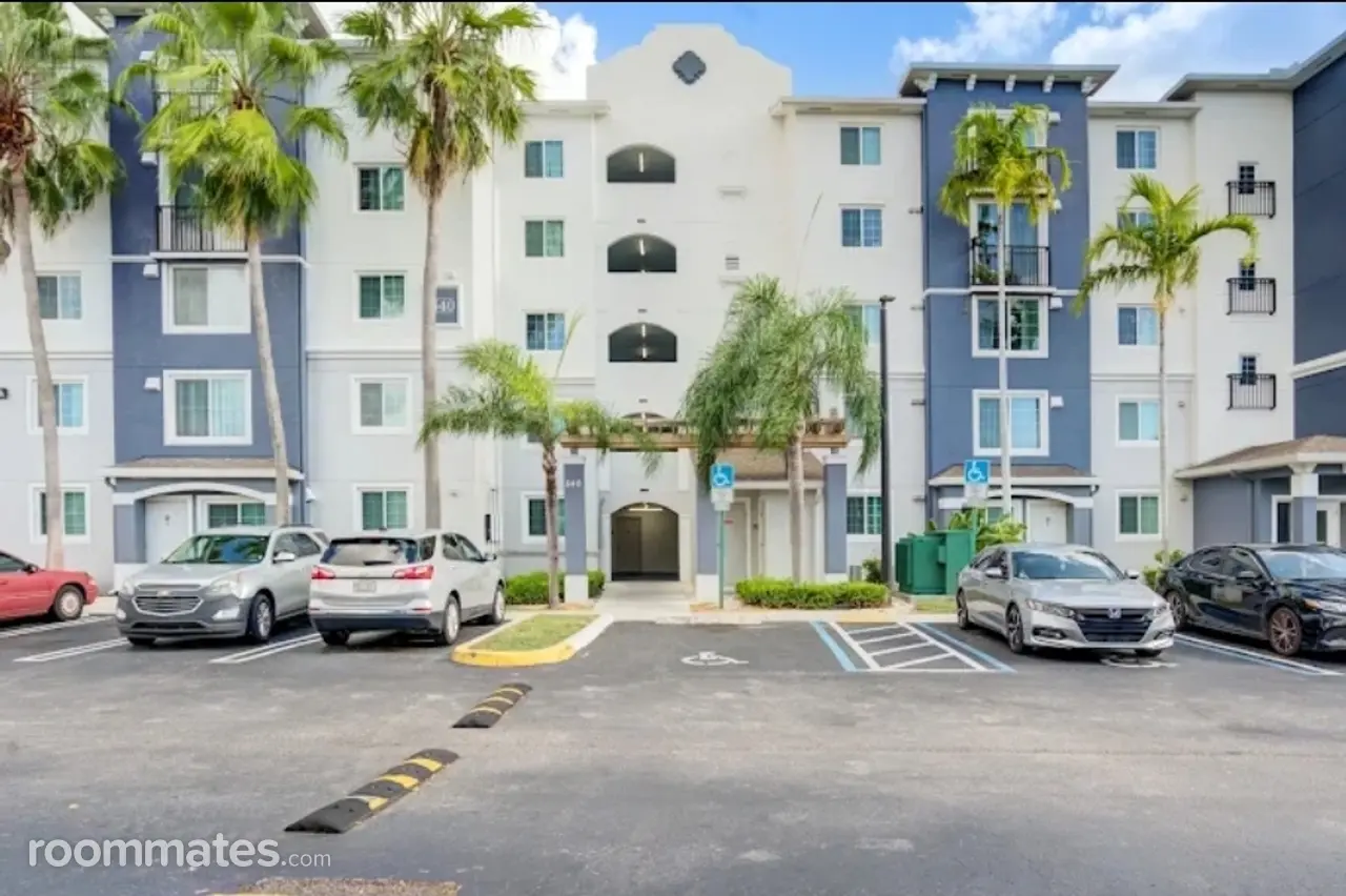 Profile photo 1 of 2