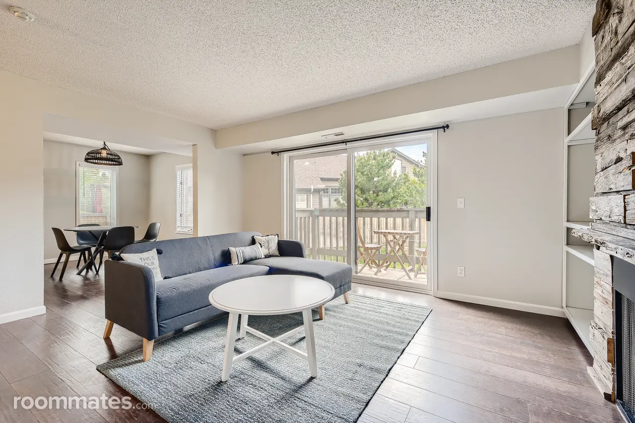 Profile photo 3 of 11