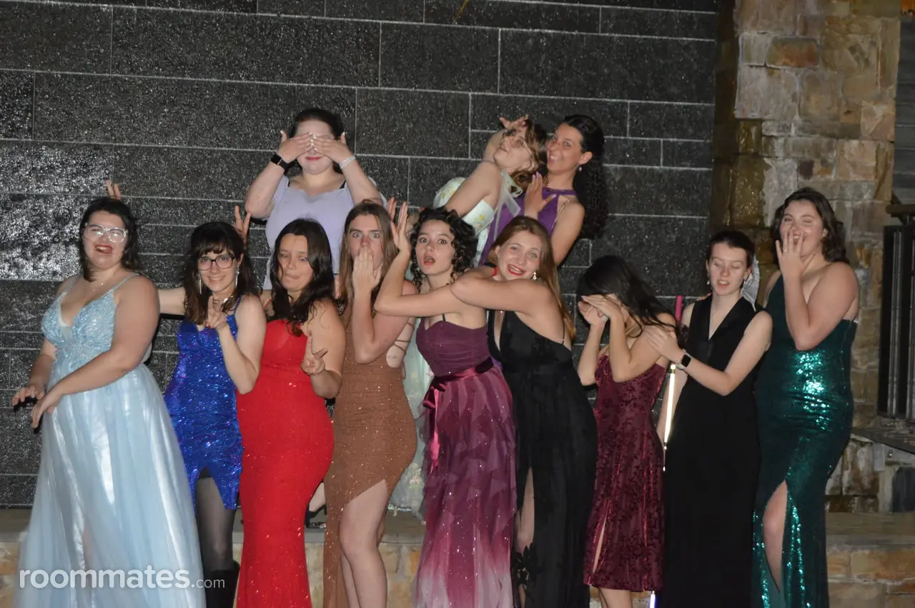 Profile photo 6 of 9