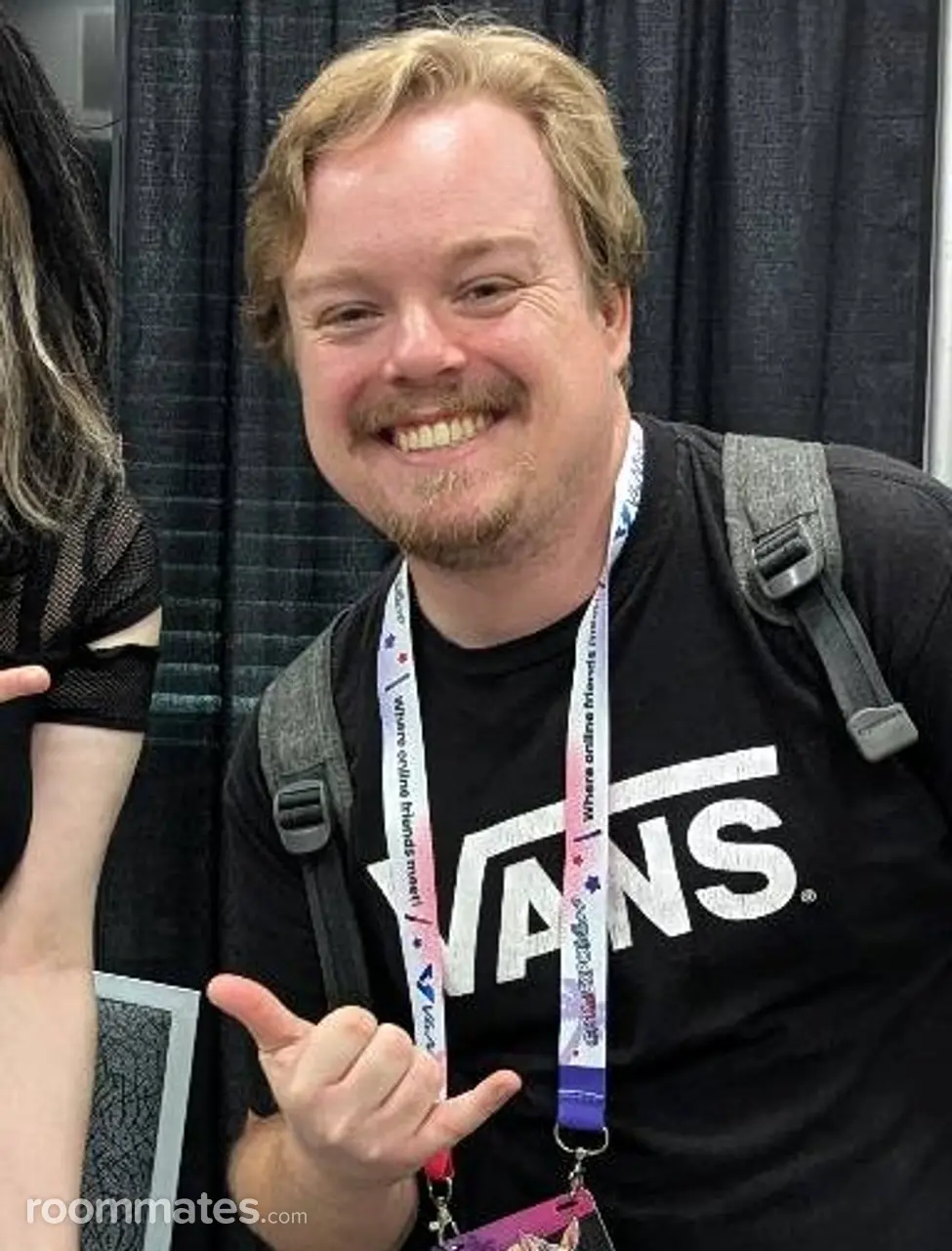 Profile photo 3 of 4