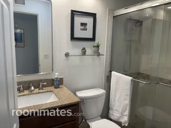 Room for rent in Phoenix, AZ $800, house