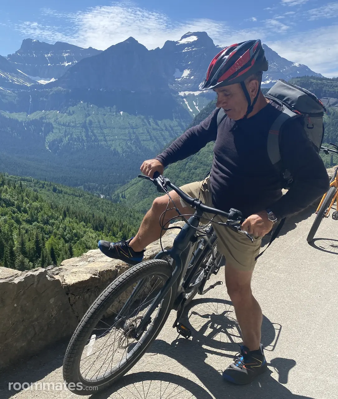 Profile photo 9 of 9