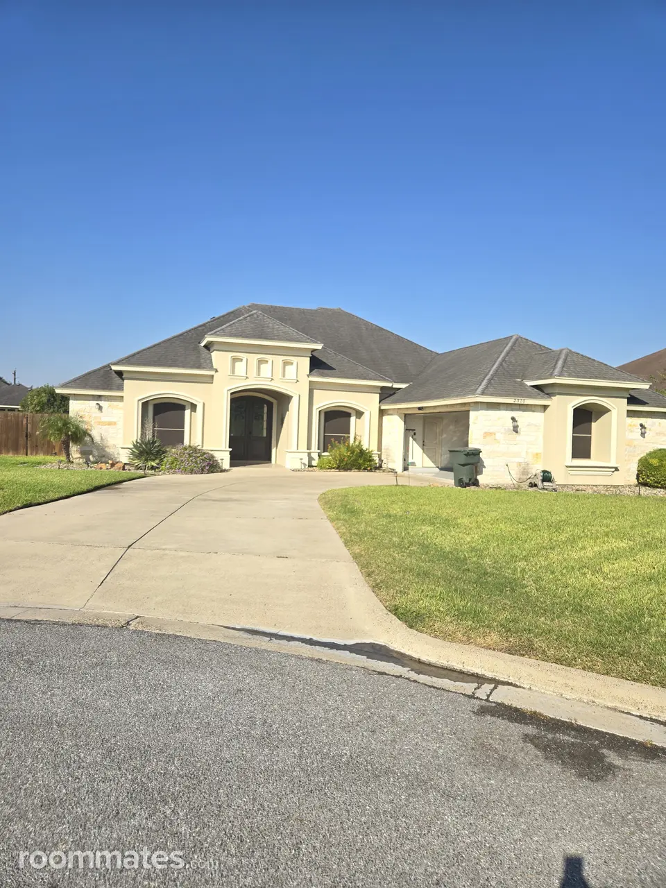 Profile photo 6 of 21