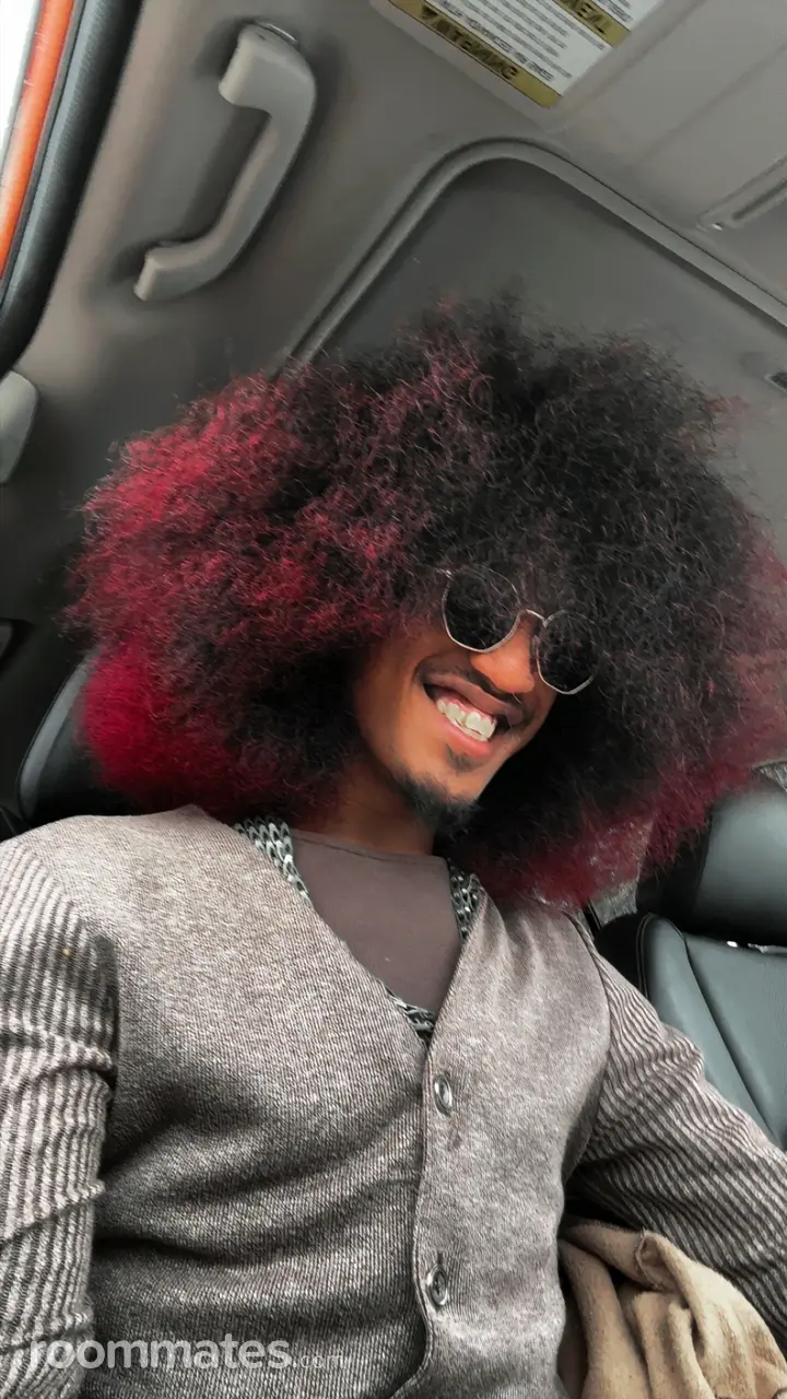 Profile photo 9 of 9