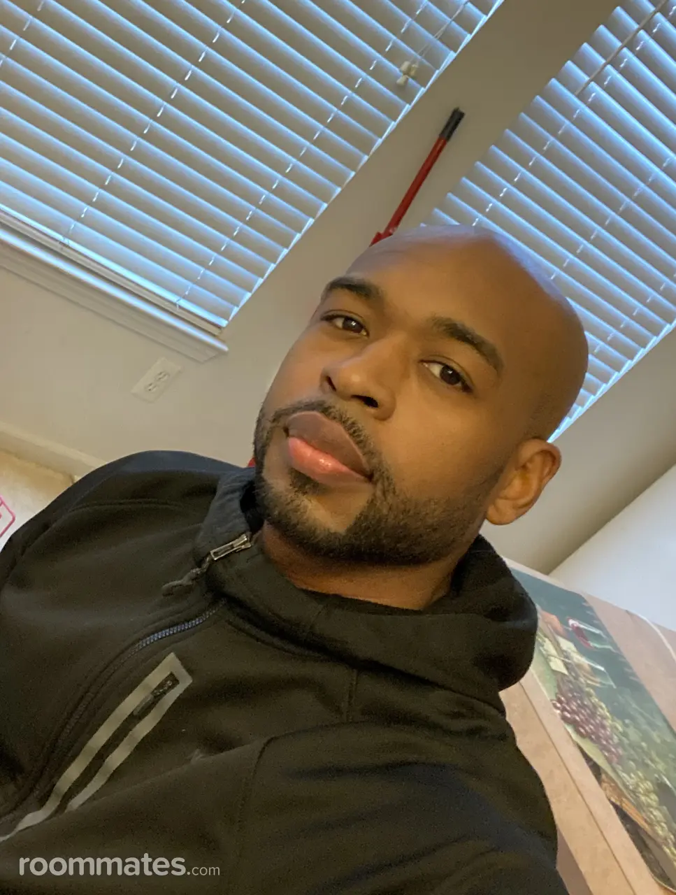 Profile photo 1 of 1