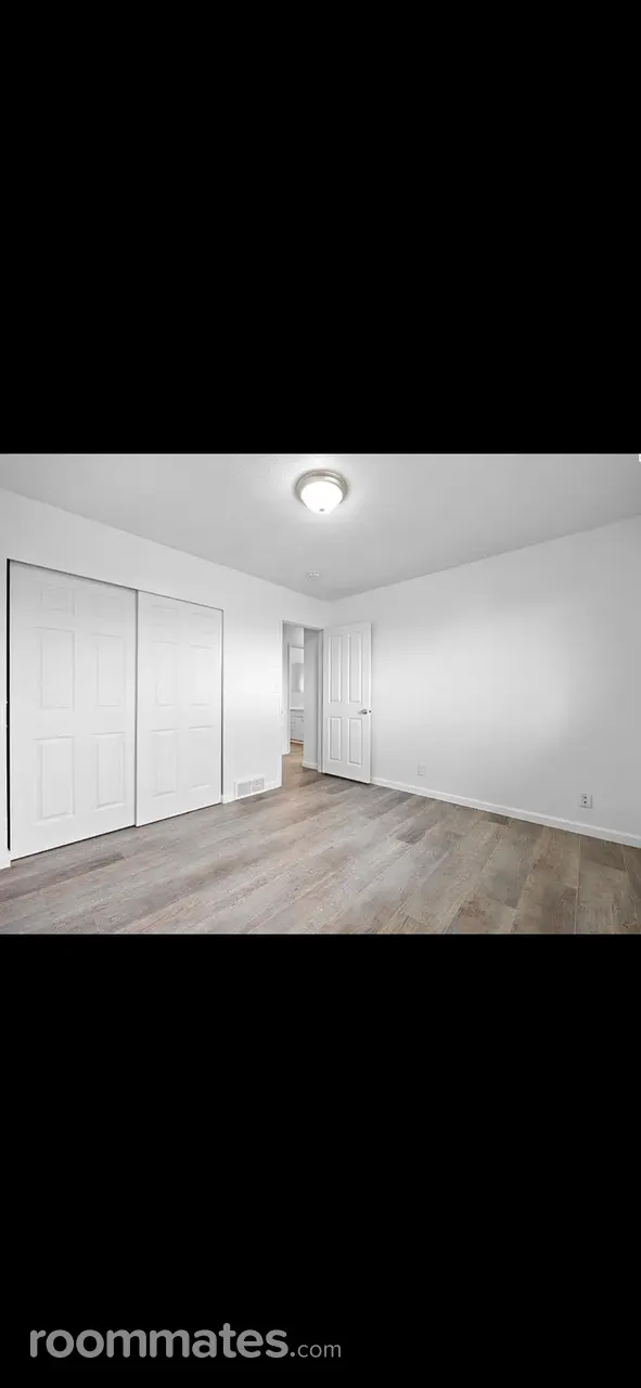 Profile photo 1 of 5