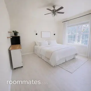 Room for rent in Raleigh, NC $875, townhouse