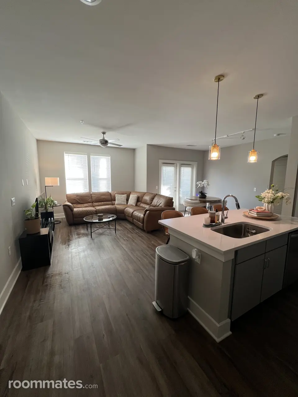 Profile photo 3 of 6