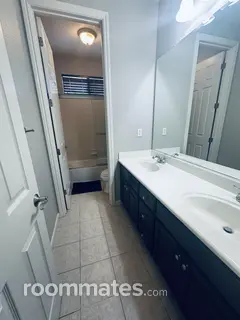 Room for rent in Brentwood, CA $2000, house