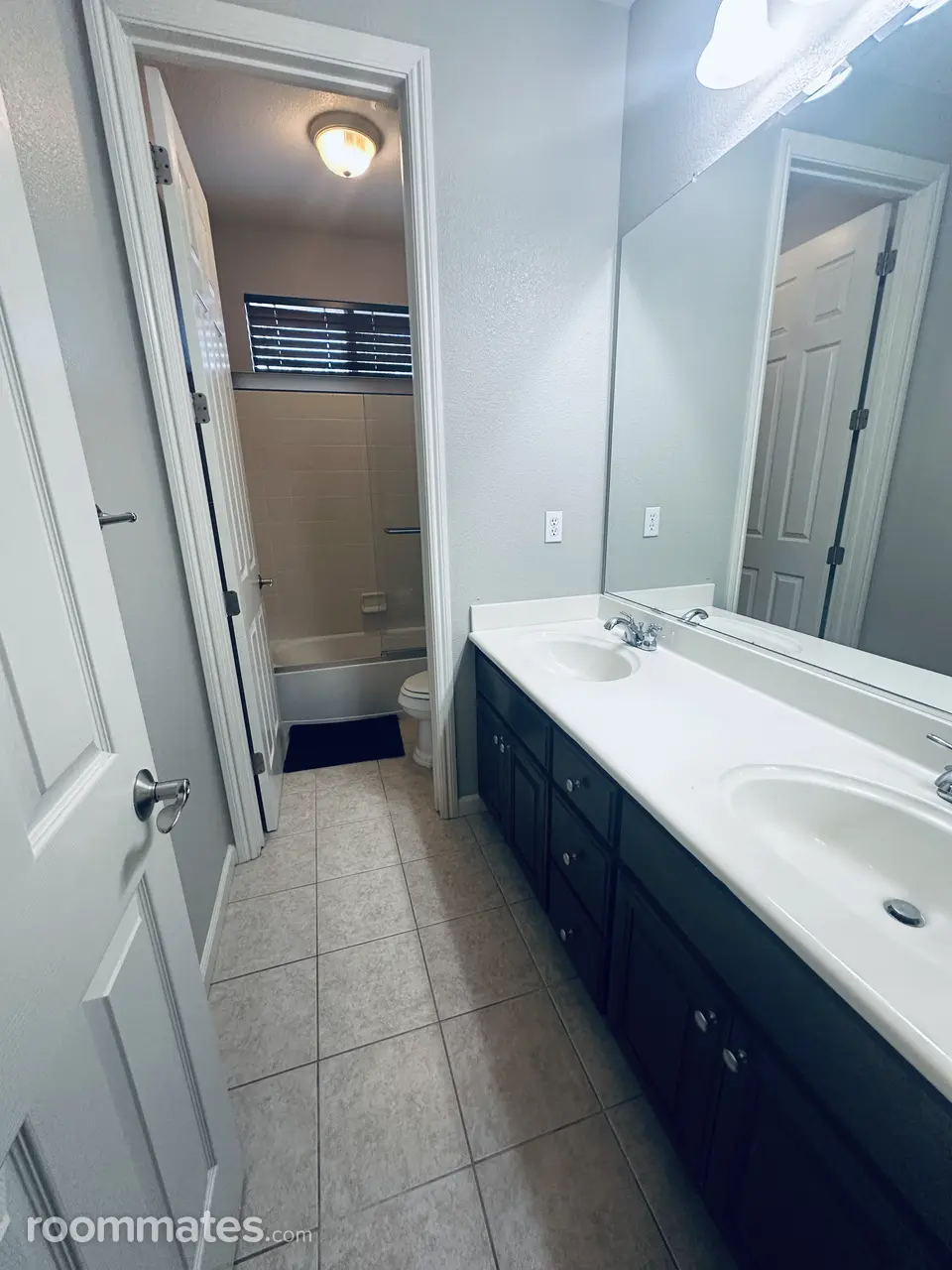 Profile photo 8 of 11