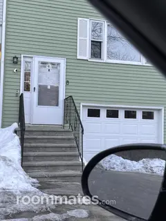 Room for rent in Derry, NH $1500, townhouse