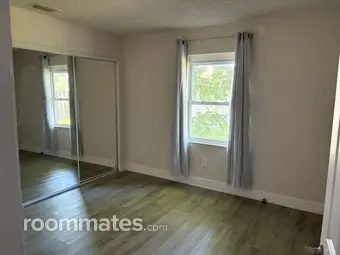 Room for rent in Lake Worth, FL $1100, house