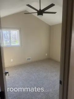 Room for rent in Berkeley Lake, GA $1200, house