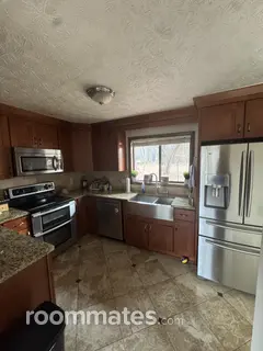 Room for rent in Berkeley Lake, GA $1200, house