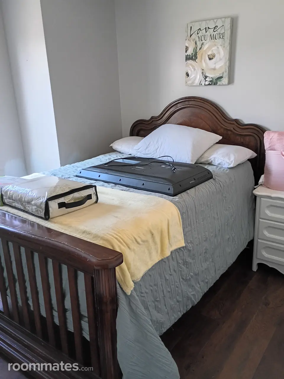 Profile photo 2 of 4