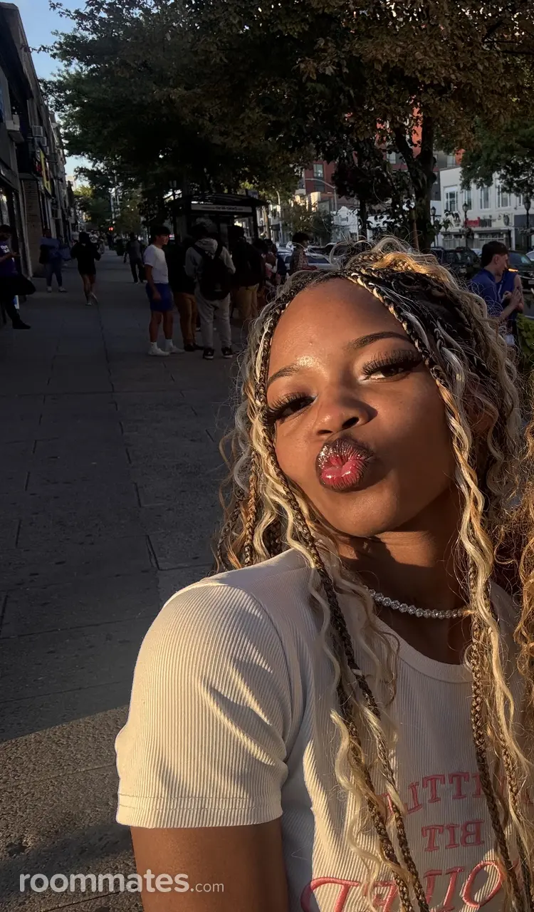 Profile photo 1 of 1