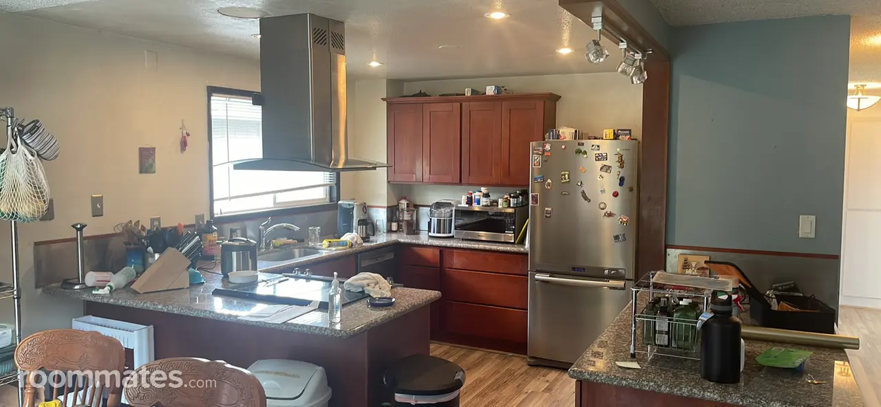 Profile photo 1 of 11