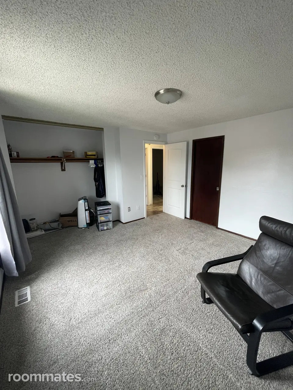 Profile photo 8 of 11