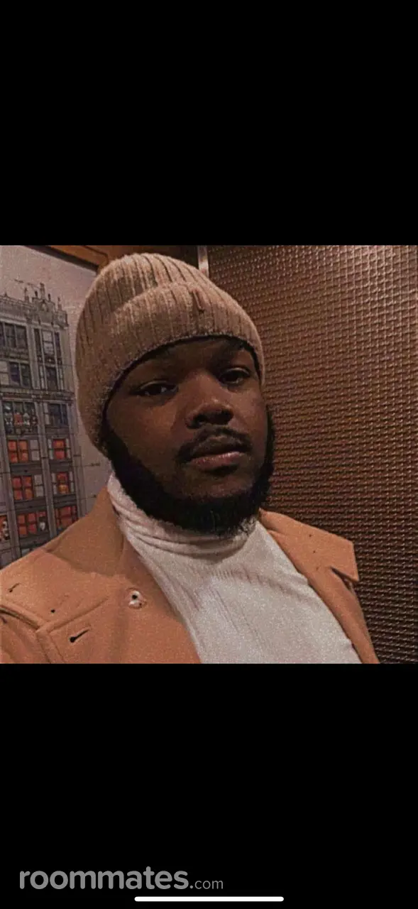 Profile photo 5 of 6