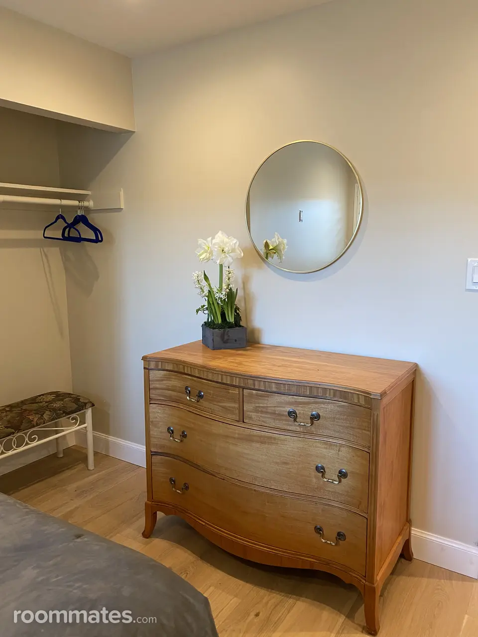 Profile photo 3 of 8