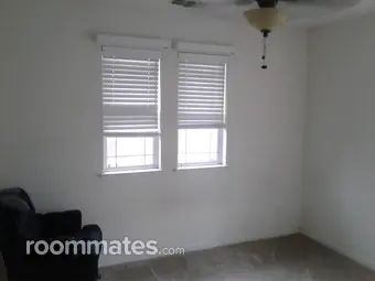 Room for rent in Fresno, CA $675, house