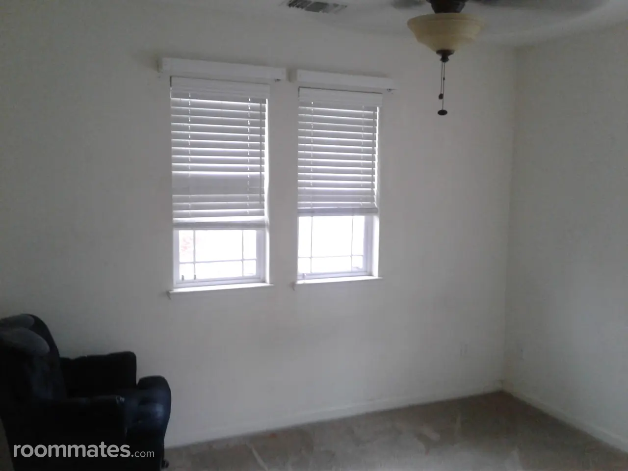 Profile photo 9 of 17