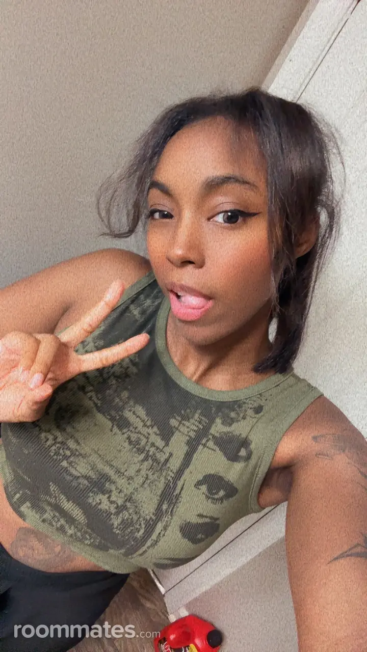 Profile photo 7 of 7