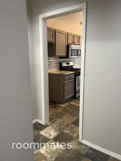 Room for rent in Collinsville, OK $922, house