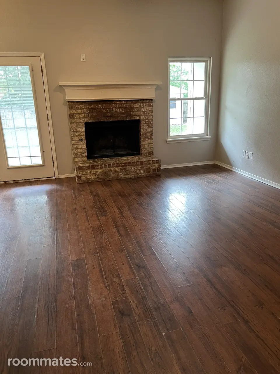 Profile photo 9 of 19