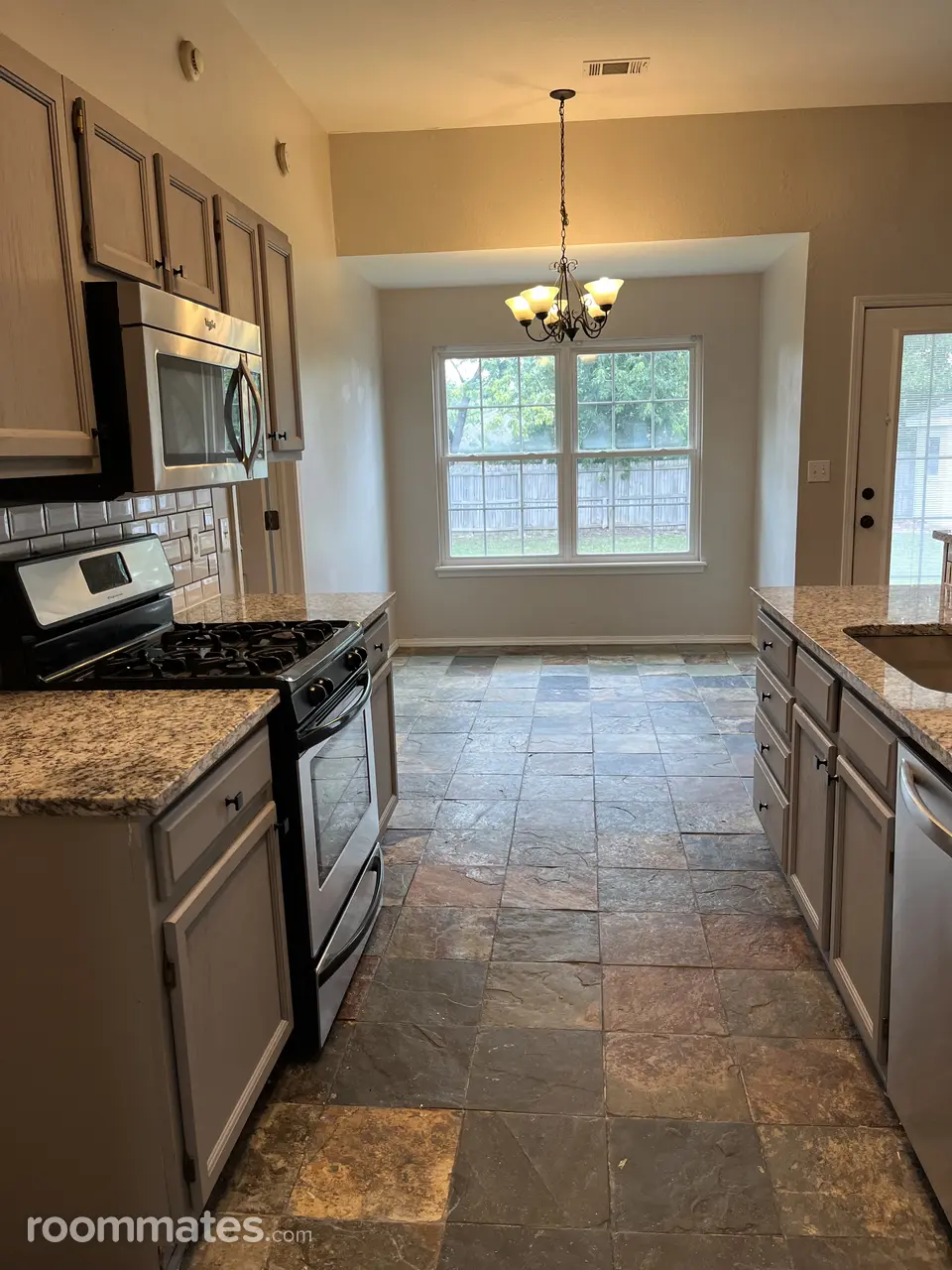 Profile photo 7 of 19