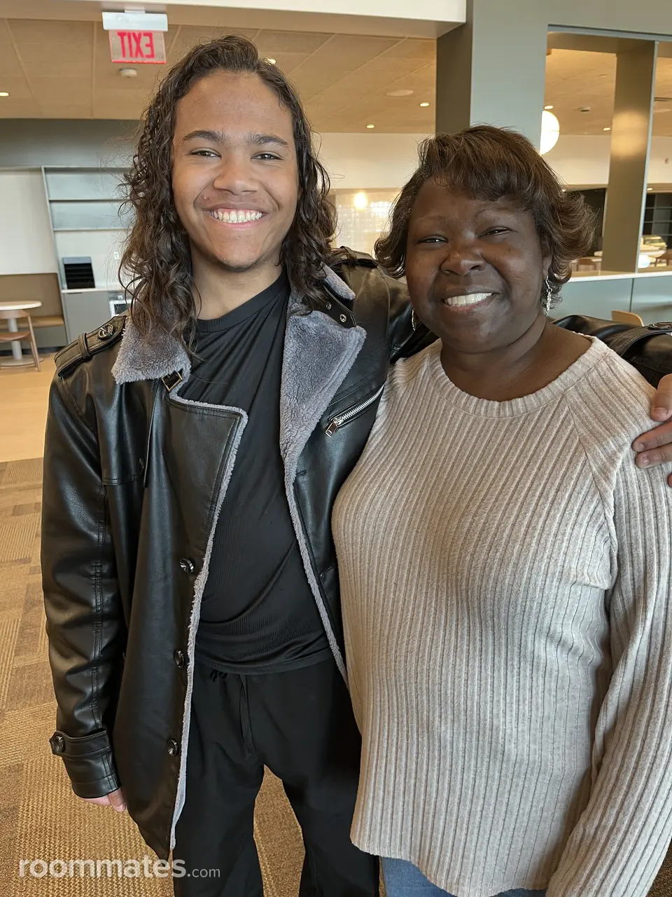 Profile photo 18 of 19