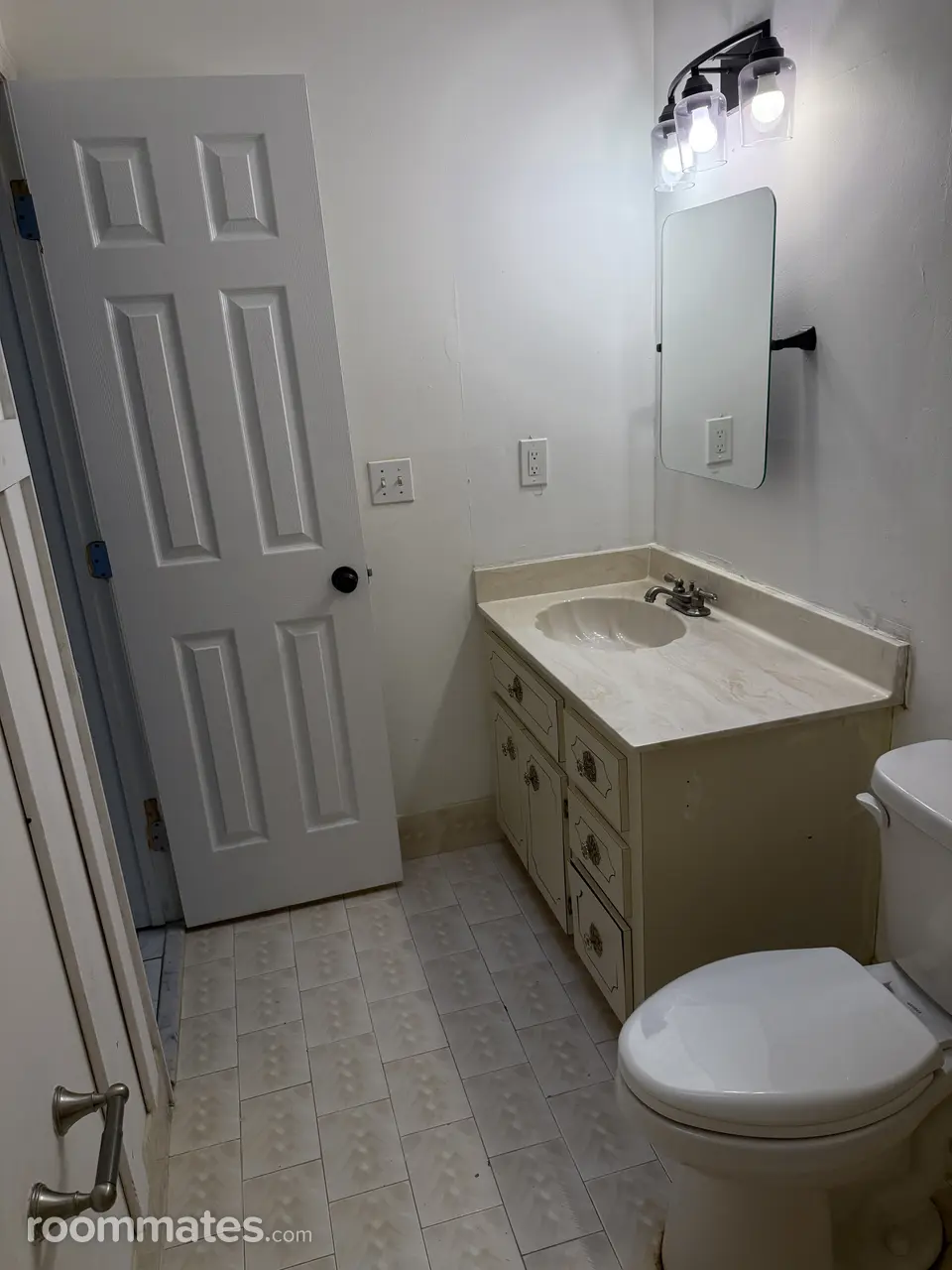 Profile photo 8 of 10