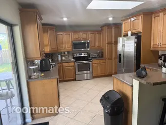 Room for rent in Port St. Lucie, FL $1100, house