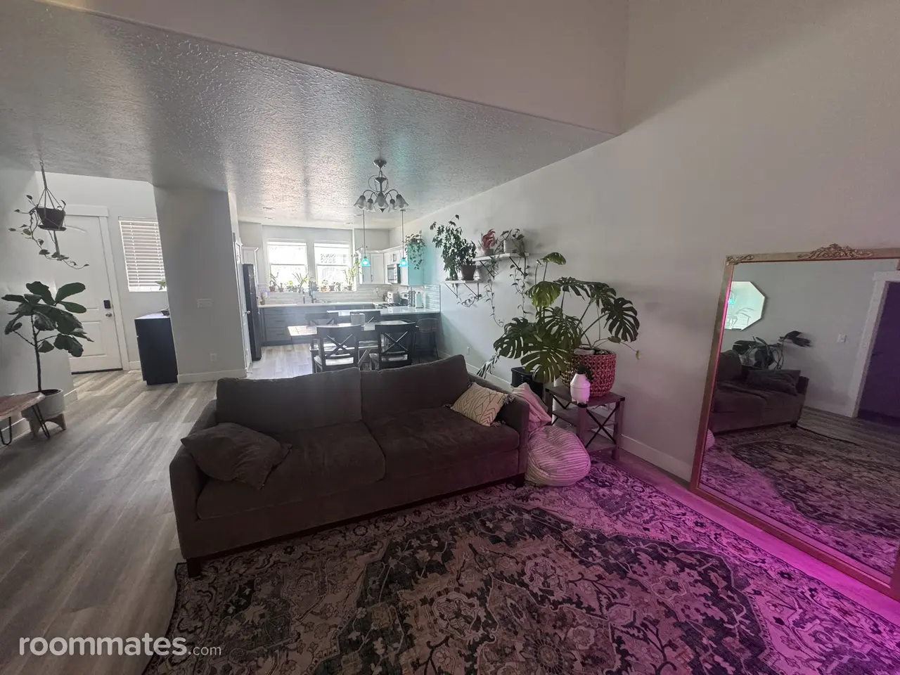 Profile photo 3 of 9