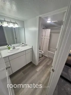 Room for rent in Lehi, UT $1200, townhouse