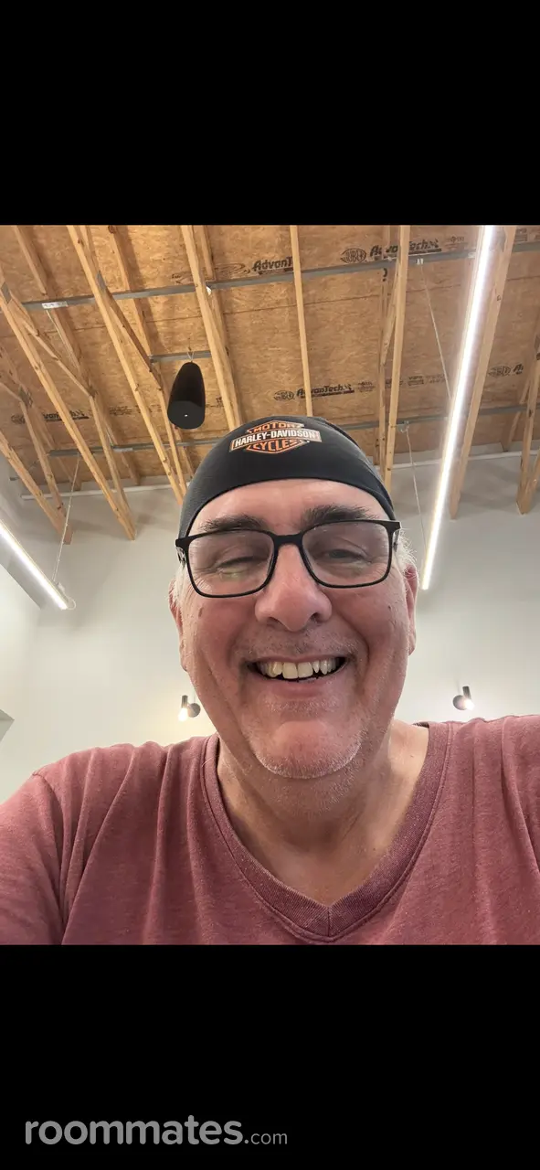 Profile photo 1 of 1