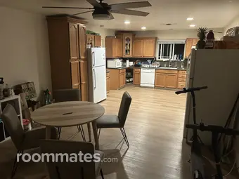 Room for rent in Riverside, CA $950, house