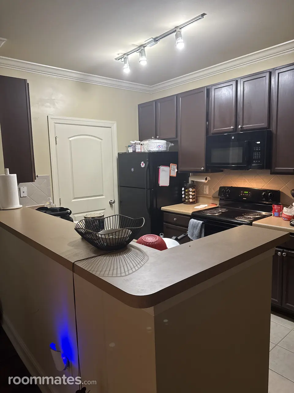 Profile photo 3 of 16