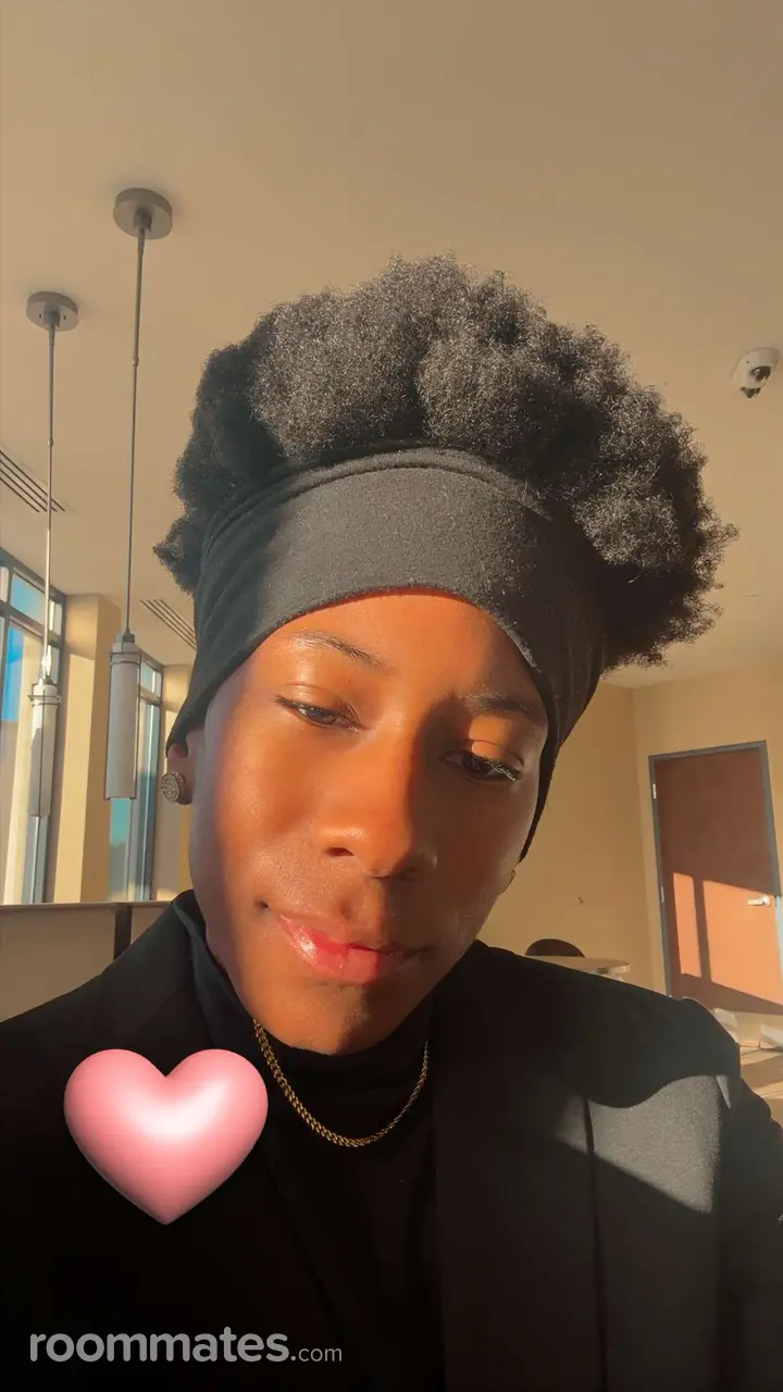 Profile photo 16 of 16