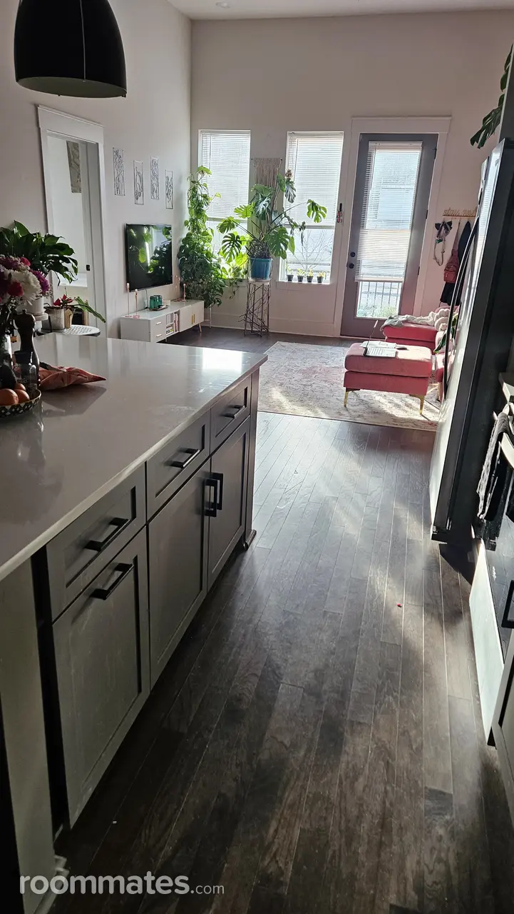 Profile photo 8 of 15