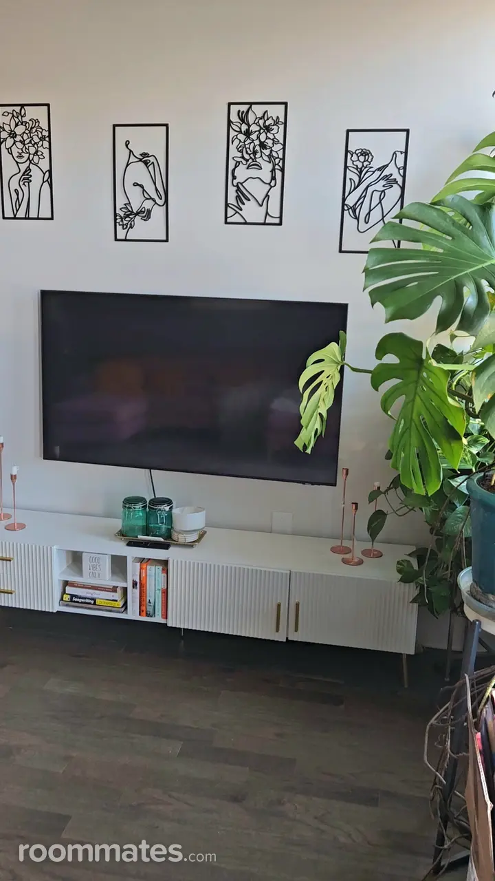 Profile photo 2 of 15