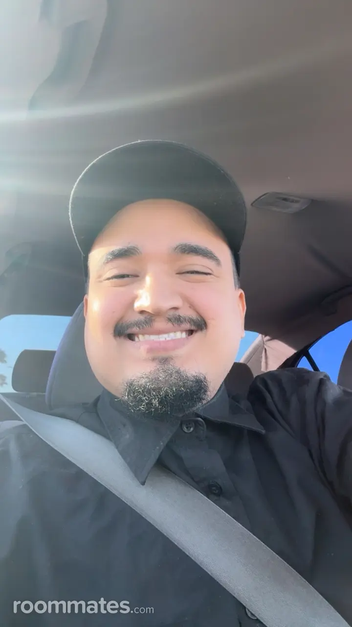 Profile photo 4 of 4