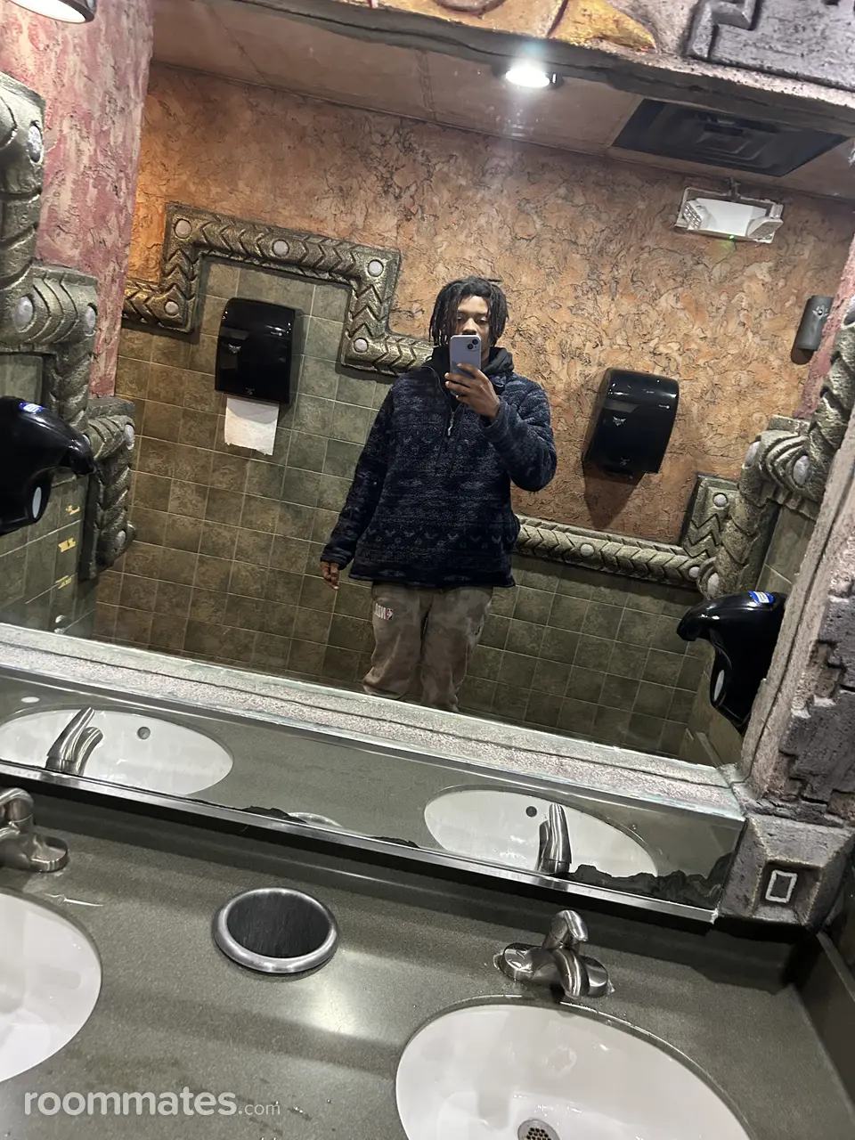 Profile photo 1 of 1